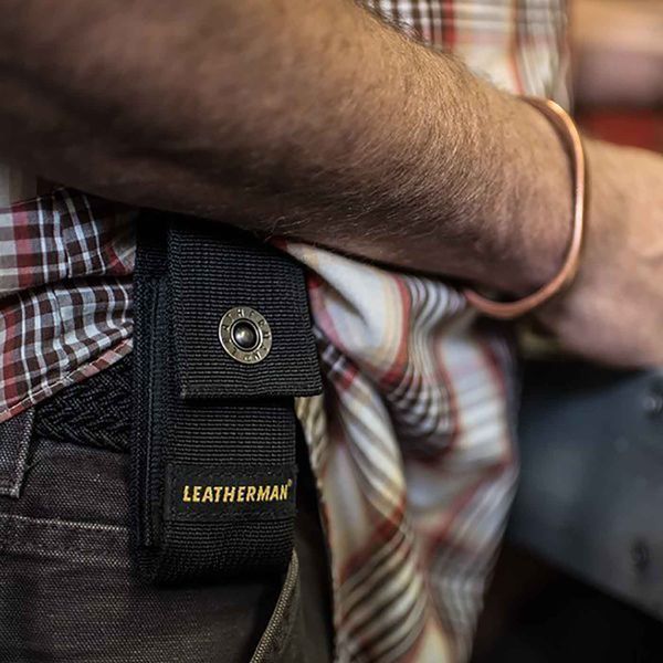 Чехол для мультитула Leatherman Medium (12,5x3x5см) черный с кармашками 934932 фото